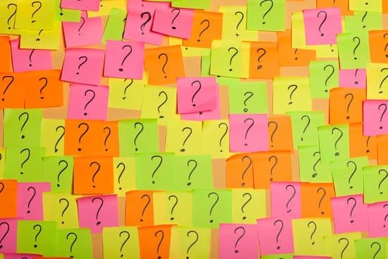 Collage of multicolor notepad squares with question marks